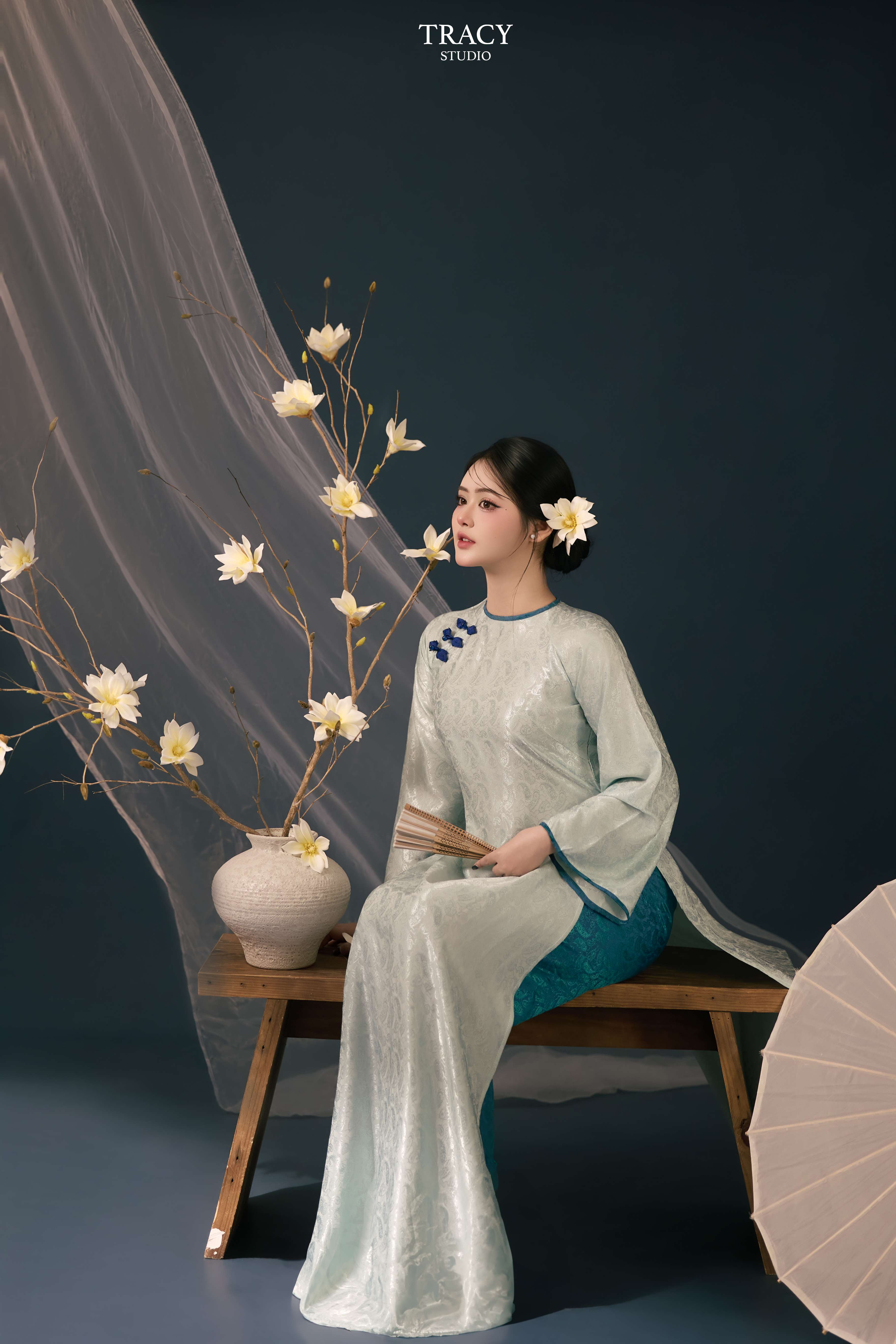 frontend/img/gallery/anh-tet-yem-ao-dai/tracy-studio-chup-concept-tet-moc-lan (6).jpg